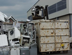WEEE being loaded at Lunen where Remondis has a fridge treatment plant along with a range of facilities to dismantle large and small waste electrical items